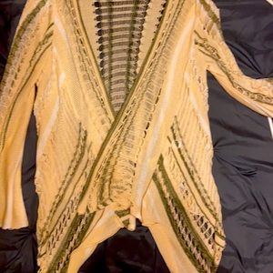 Light flowing sweater